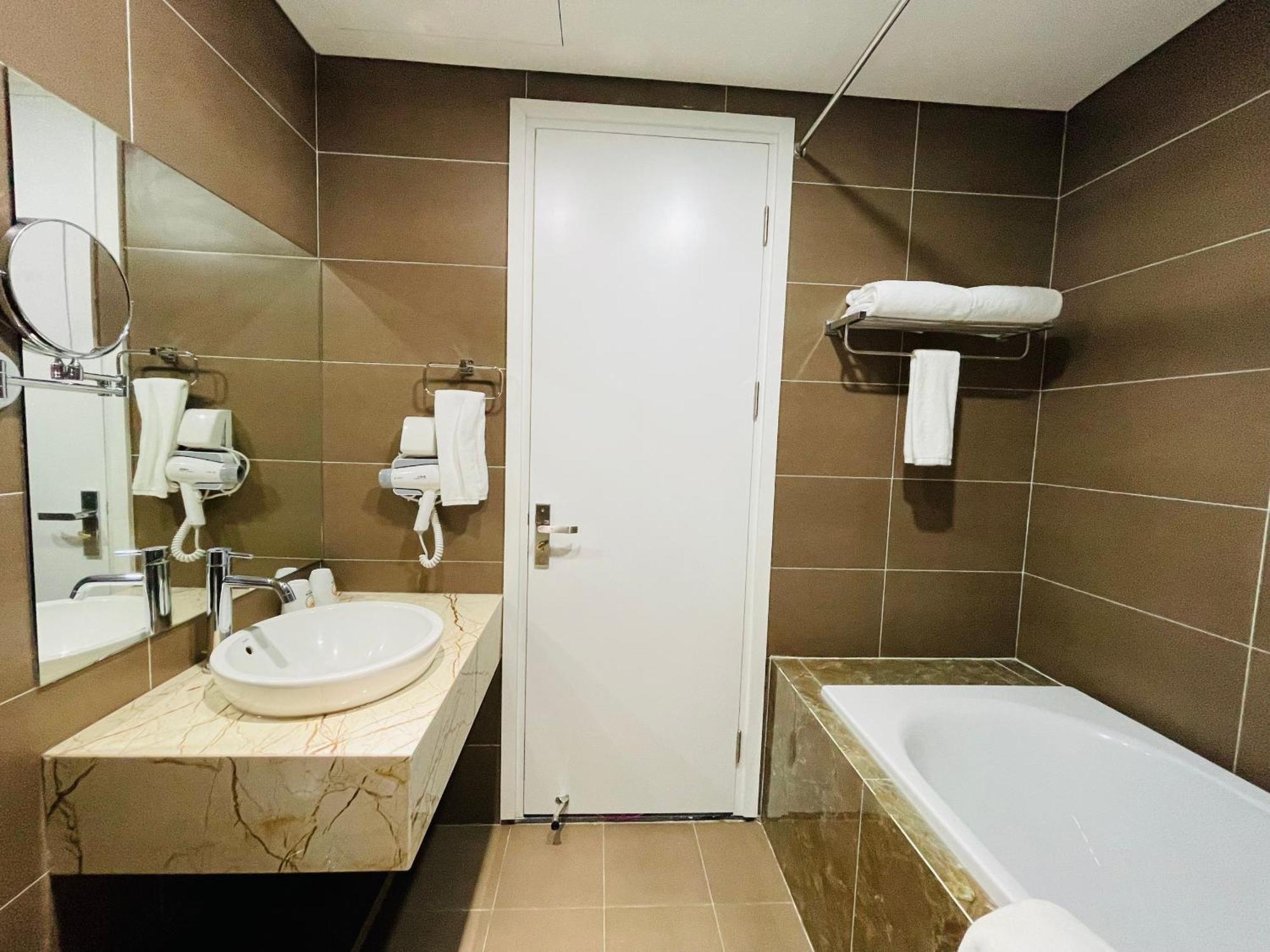 Apartment Nesta - The Grand Hao Nam Hanoi
