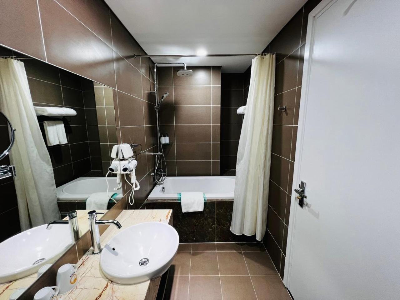Nesta - The Grand Hao Nam Apartment Hanoi